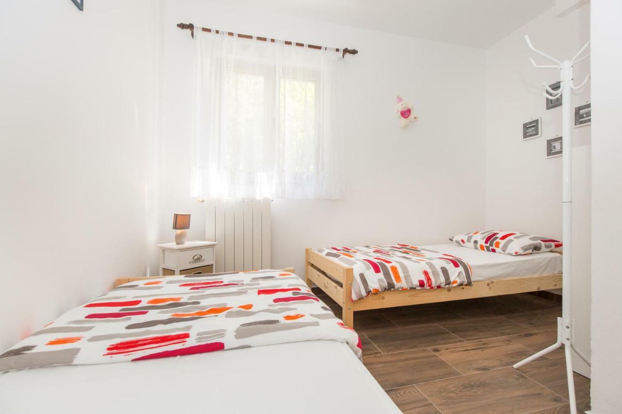 Apartments Cekada Labin  Extérieur photo